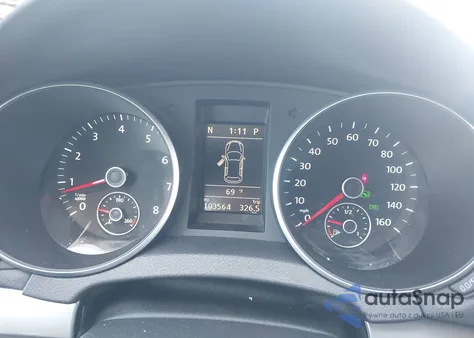 2014 Volkswagen Golf 2.5L из США, поврежденный, VIN WVWDB7AJ1EW010200